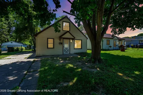 816 E Harris St, Lansing, MI 48906 photo 1