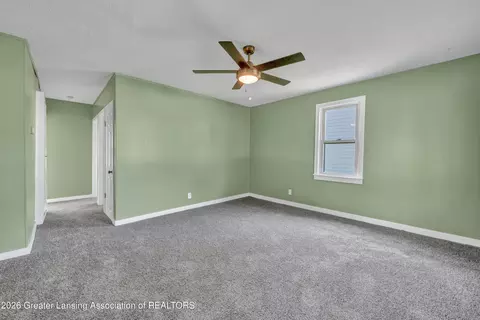 816 E Harris St, Lansing, MI 48906 photo 12