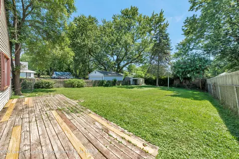 816 E Harris St, Lansing, MI 48906 photo 21