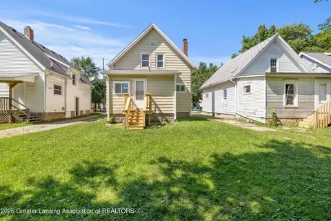 1102 Persons Ct, Lansing, MI 48906 photo 3