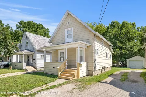 1102 Persons Ct, Lansing, MI 48906 photo 2