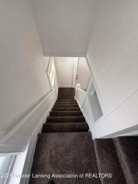 1102 Persons Ct, Lansing, MI 48906 photo 19