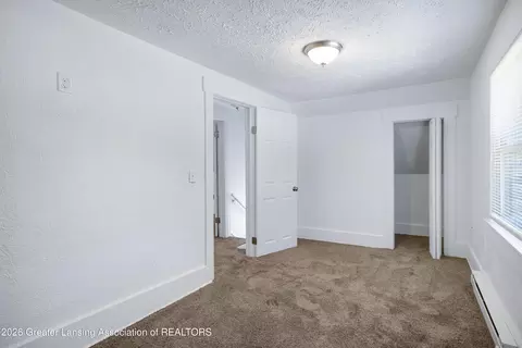 1102 Persons Ct, Lansing, MI 48906 photo 25