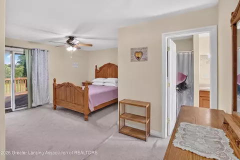 Bedroom - 6072 N Canal Rd, Dimondale, MI 48821 photo 2 of 4