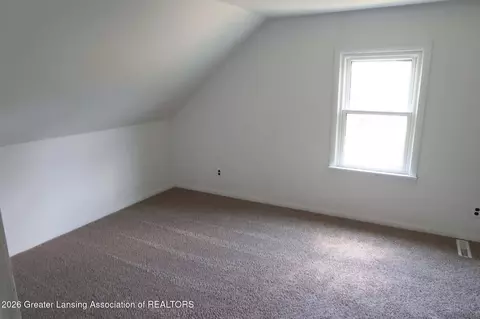 Bedroom - 6480 E Tomah Rd, Mount Pleasant, MI 48858 photo 4 of 6