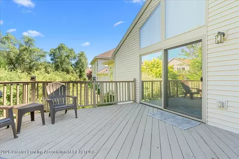Exterior - 16940 Cedarbrook Dr, Haslett, MI 48840 photo 3 of 8