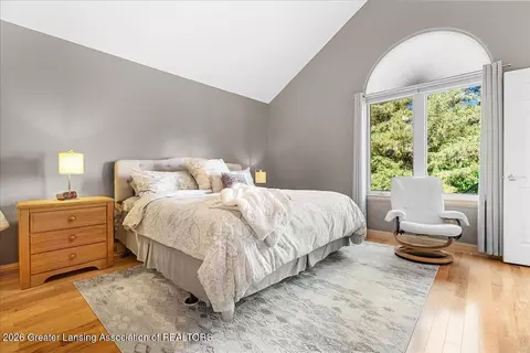Bedroom - 16940 Cedarbrook Dr, Haslett, MI 48840 photo 4 of 5