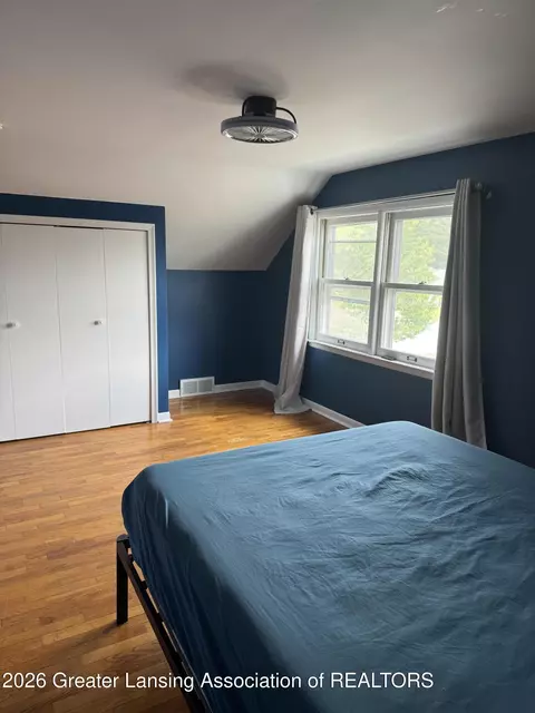 Bedroom - 4901 Alpha St, Lansing, MI 48910 photo 2 of 5
