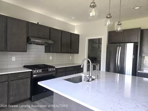 Kitchen - 5651 Copper Creek Dr, Haslett, MI 48840 photo 1 of 3