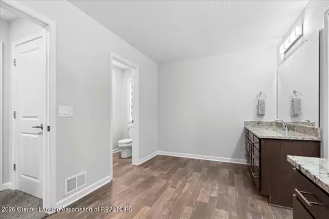 Entry Way - 5651 Copper Creek Dr, Haslett, MI 48840 photo 7 of 9
