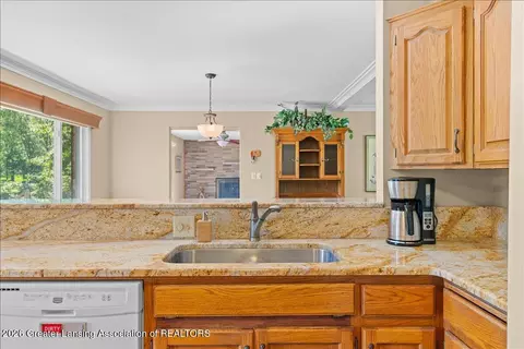 Kitchen - 6832 E Galway Cir, Dimondale, MI 48821 photo 4 of 4