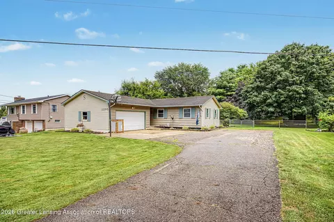 13305 Turner Rd, Dewitt, MI 48820 photo 2
