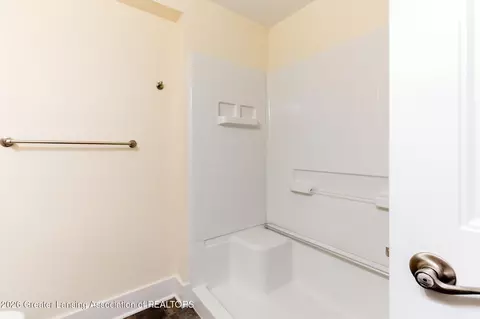 Bath - 5167 E Hawk Hollow Dr, Bath, MI 48808 photo 4 of 4