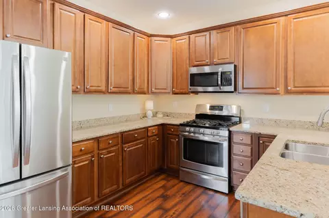 Kitchen - 5167 E Hawk Hollow Dr, Bath, MI 48808 photo 3 of 3
