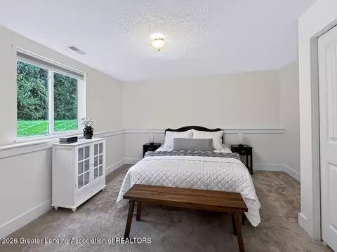 Bedroom - 5167 E Hawk Hollow Dr, Bath, MI 48808 photo 3 of 4