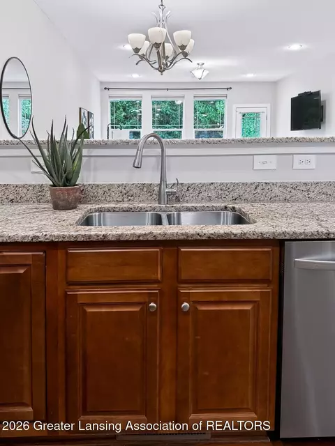 Kitchen - 5167 E Hawk Hollow Dr, Bath, MI 48808 photo 3 of 5