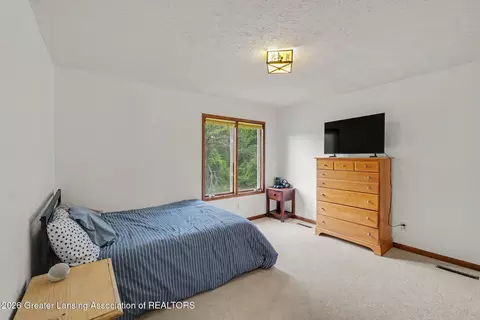 Bedroom - 4914 Malpaso, Lansing, MI 48917 photo 5 of 8