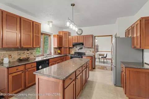 Kitchen - 4914 Malpaso, Lansing, MI 48917 photo 1 of 2