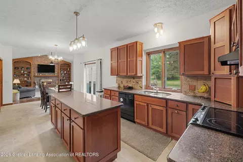 Kitchen - 4914 Malpaso, Lansing, MI 48917 photo 2 of 2