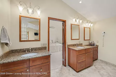 Bath - 4914 Malpaso, Lansing, MI 48917 photo 2 of 4