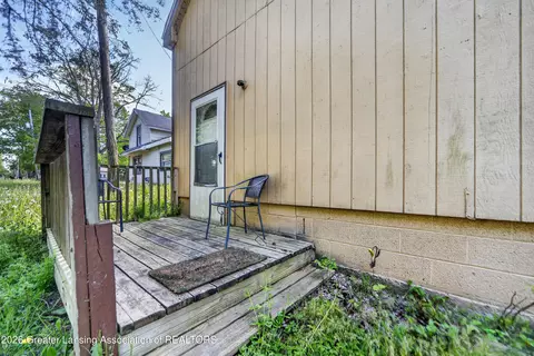 Exterior - 122 E 124 E Mill St, Bellevue, MI 49021 photo 2 of 5