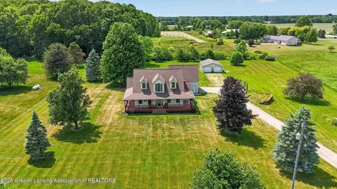 17120 Stuart Rd, Chesaning, MI 48616