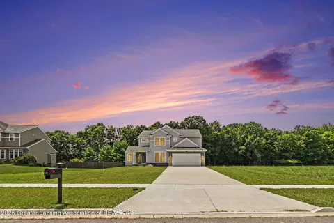 2383 W Gallant Fox Way, Saint Johns, MI 48879