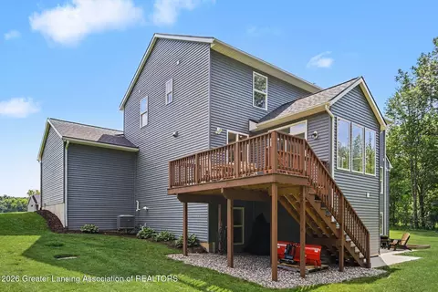 Exterior - 9635 Tobermory Dr, Haslett, MI 48840 photo 5 of 5