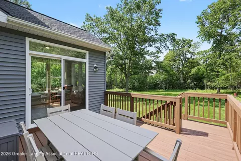 Exterior - 9635 Tobermory Dr, Haslett, MI 48840 photo 4 of 5