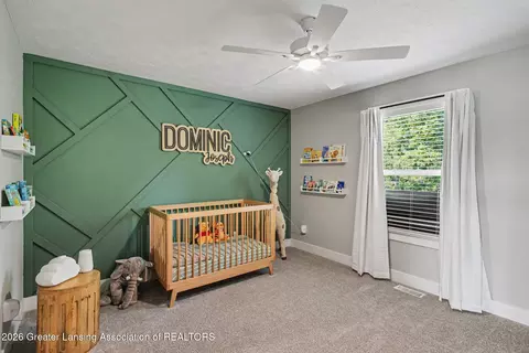 Bedroom - 9635 Tobermory Dr, Haslett, MI 48840 photo 4 of 9