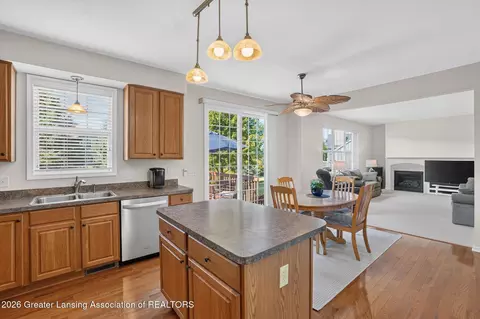 Kitchen - 1241 Lobelia Ln, Dewitt, MI 48820 photo 3 of 4