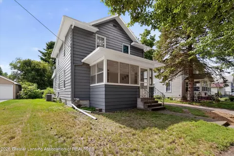 Exterior - 820 Fleming Ave, Jackson, MI 49202 photo 2 of 13