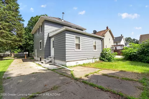 Exterior - 820 Fleming Ave, Jackson, MI 49202 photo 9 of 13