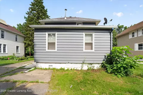 Exterior - 820 Fleming Ave, Jackson, MI 49202 photo 10 of 13