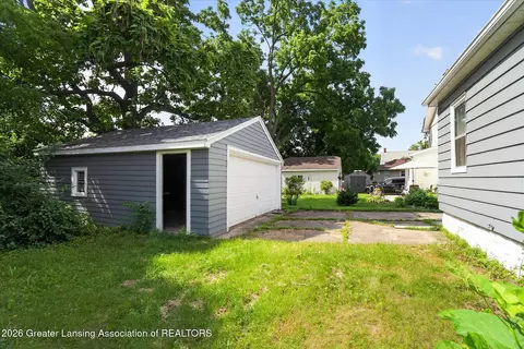 Exterior - 820 Fleming Ave, Jackson, MI 49202 photo 12 of 13
