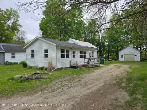 5214 Thornapple Lake Rd, Nashville, MI 49073