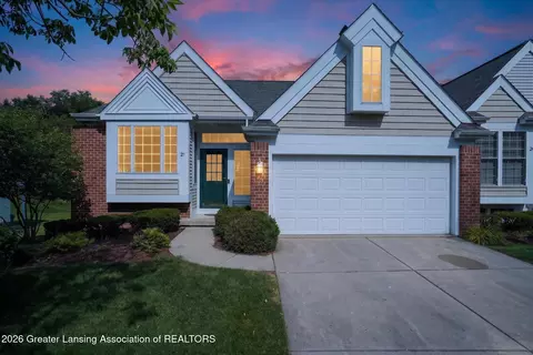 21 Aviemore Dr, Mason, MI 48854