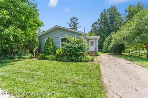 3203 Birch Row Dr, East Lansing, MI 48823
