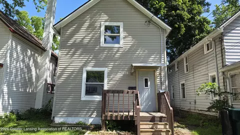 1019 Hickory St, Lansing, MI 48912
