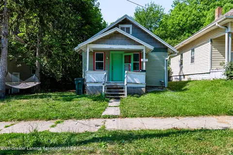 819 Larned St, Lansing, MI 48912