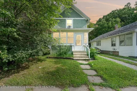 1213 Hickory St, Lansing, MI 48912