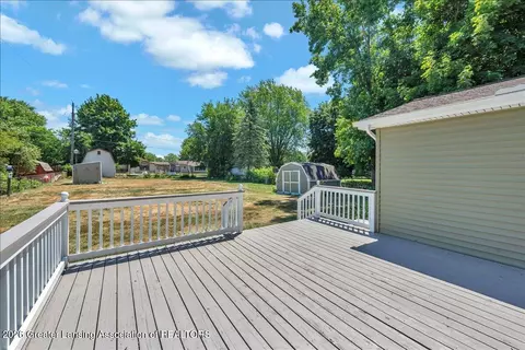 Exterior - 5364 Dearing Dr, Flint, MI 48506 photo 4 of 4