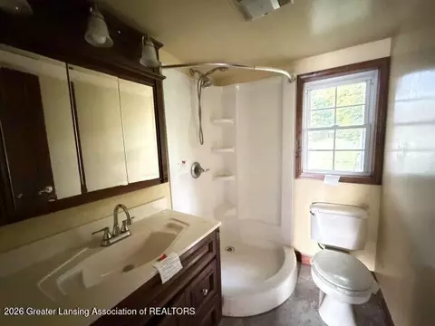 Bath - 2203 Cooper St, Jackson, MI 49201 photo 1 of 2