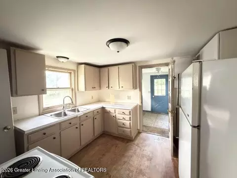 Kitchen - 2203 Cooper St, Jackson, MI 49201 photo 1 of 3