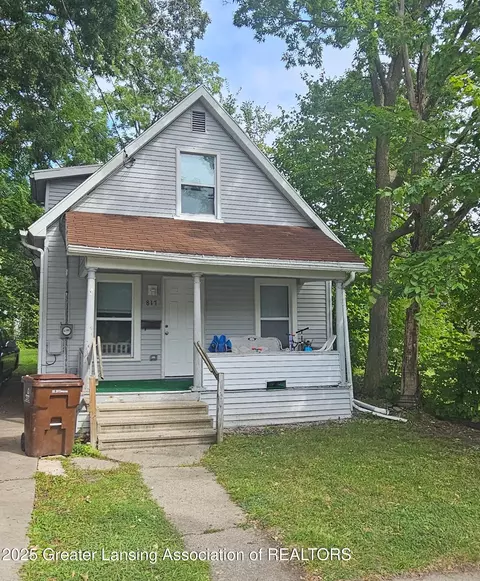 817 Middle St, Lansing, MI 48915