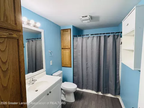 Bath - 5330 Starr Ave, Lansing, MI 48911 photo 1 of 1