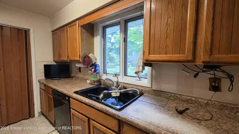 Kitchen - 5588 Marsh Rd, Haslett, MI 48840 photo 1 of 1