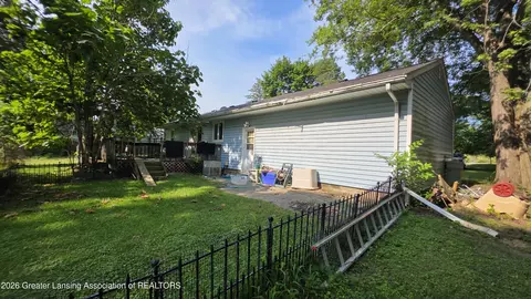 Exterior - 5588 Marsh Rd, Haslett, MI 48840 photo 4 of 5