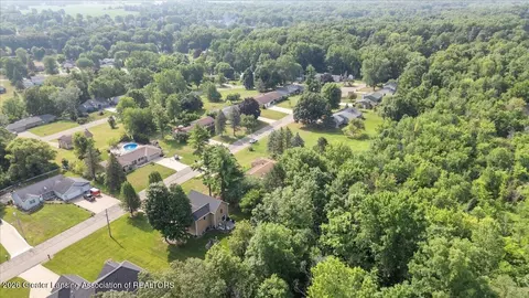 View/Area - 6731 W Galway Cir, Dimondale, MI 48821 photo 7 of 8
