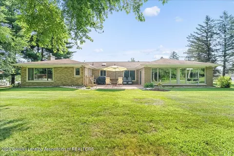 Exterior - 6731 W Galway Cir, Dimondale, MI 48821 photo 2 of 9